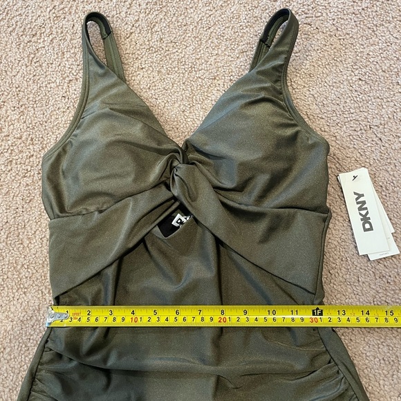 DKNY Women's Shirred Keyhole Detail One-Piece Y2K Swimwear - Picture 6 of 8